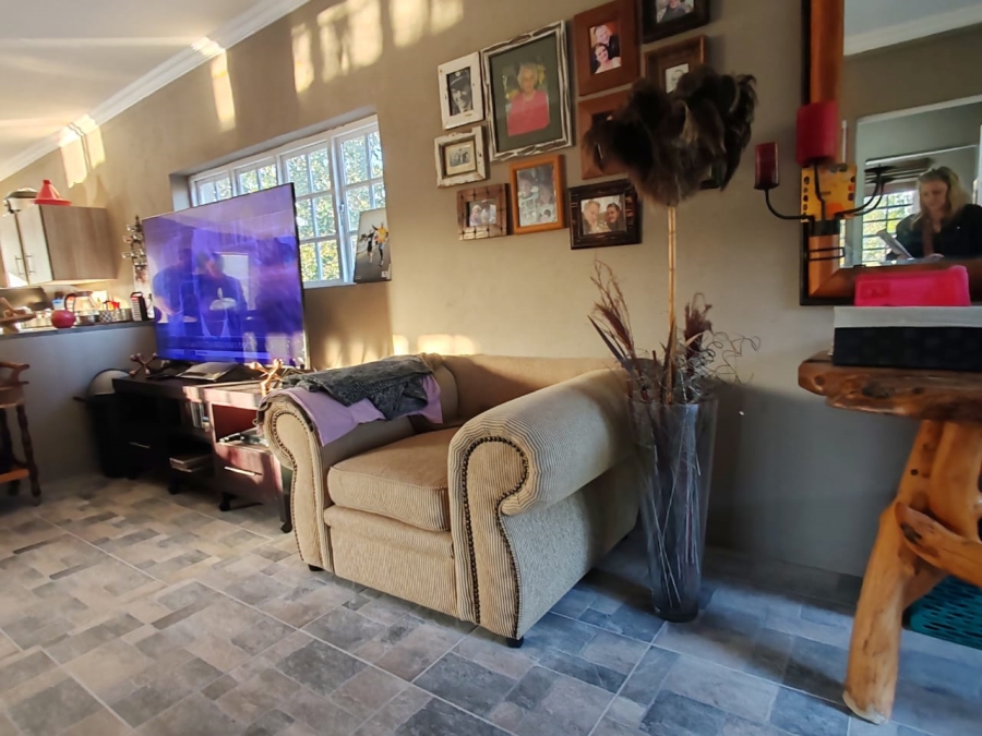 Commercial Property for Sale in Colleen Glen Eastern Cape